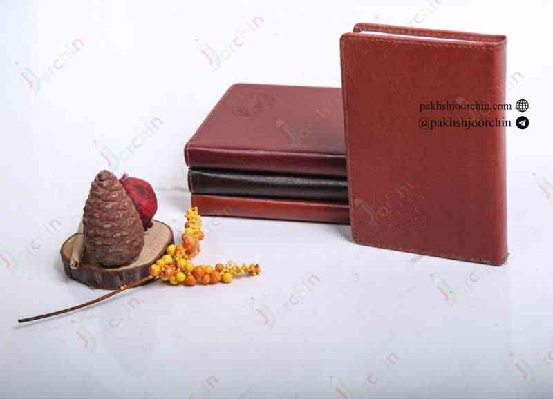 سررسید سایز1.8 دورنگ چرم(نقدی) پاییزان_کد 1002 _ خرید عمده لوازم تحریر