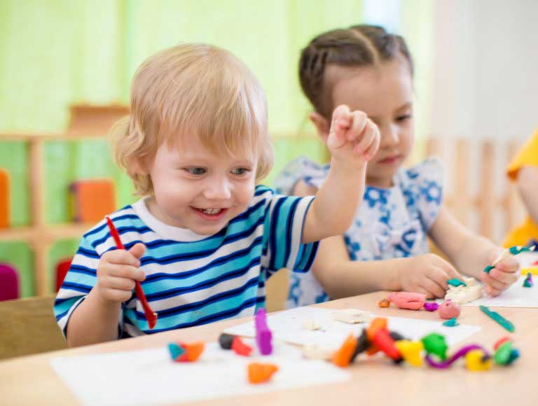 فواید خمیربازی برای کودکان